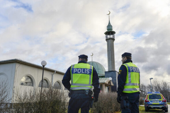 islamic20mega-mosque20opens20in20atheistic20sweden-3244375