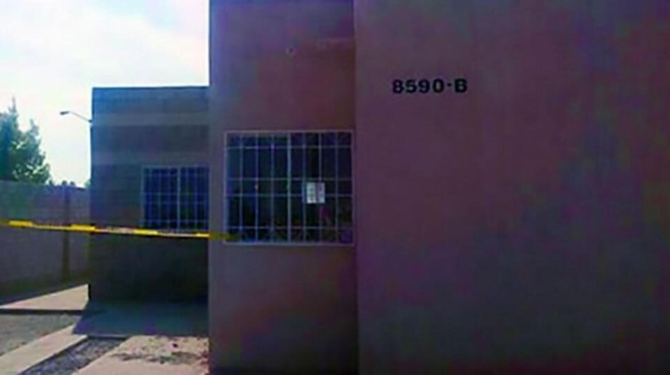 jessica20valeria2c20152c20was20found20brutally20beaten20with20a20wooden20broomstick20through20her20eye20behind20a20house20in20torreon2c20northern20mexico-5359569